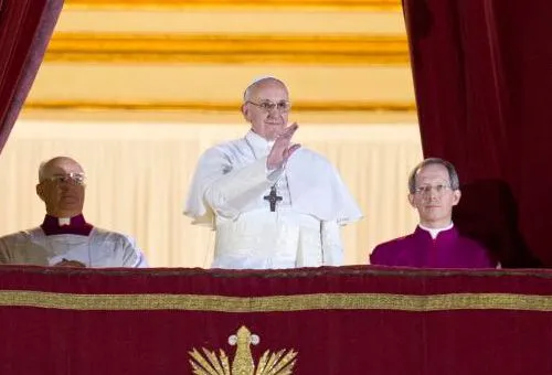 Papa Francisco depois da sua eleição. Foto: Grupo ACI