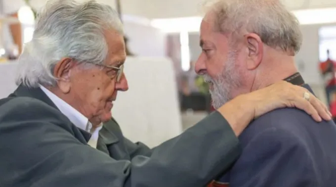 Dom Angélico Sândalo Bernardino e o presidente Lula