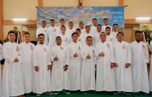 Seminaristas no Seminário Maior São Paulo, na ilha indonésia de Flores