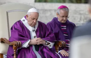 Papa Francisco celebrou missa no Cemitério de Guerra de Roma pela Comemoração de Todos os Fiéis Defuntos