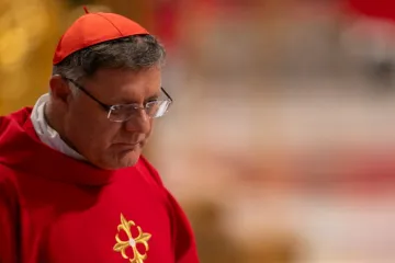 Cardeal Paulo Cezar Costa no quinto dia de Novendiales