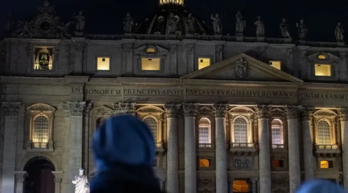 Terço pela saúde do papa Francisco começou em 24 de fevereiro ?? 