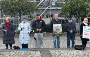 Um grupo de 40 Dias pela Vida reza na Alemanha pelo fim do aborto.