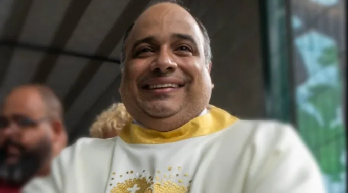 padre Omar Raposo, reitor do santuário Cristo Redentor (RJ)