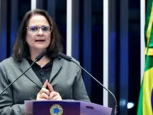 Senadora Damares Alves