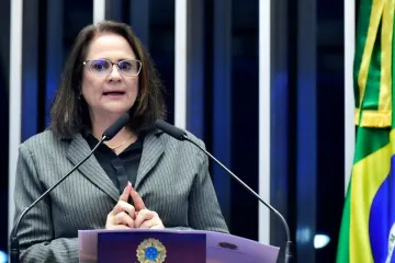 Senadora Damares Alves