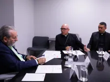 José Hiran Gallo, presidente do CFM e dom Ricardo Hoepers, secretário-geral da CNBB se reuniram na sede do CFM ontem, 31 de julho