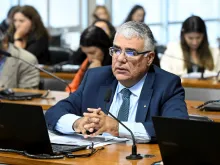 Senador Eduardo Girão na Comissão de Direitos Humanos (CDH) no dia 26 de novembro.