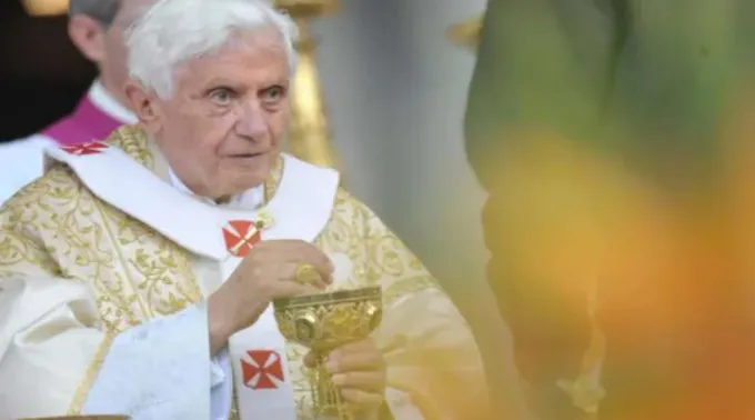 Papa Bento XVI ?? 
