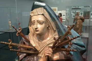 Escultura de Nossa Senhora das Dores
