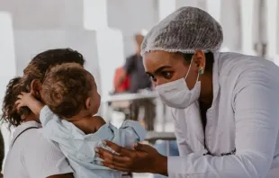 Atendimento no Halleluya Solidário.