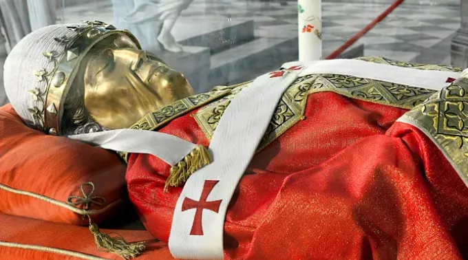 Imagem do papa Gregório X na catedral de Arezzo. ?? 