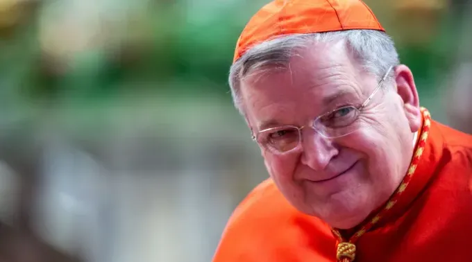 Cardeal Burke na Basílica de São Pedro, em 29 de junho de 2019. ?? 