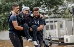 Resgate de idosa em Canoas (RS)