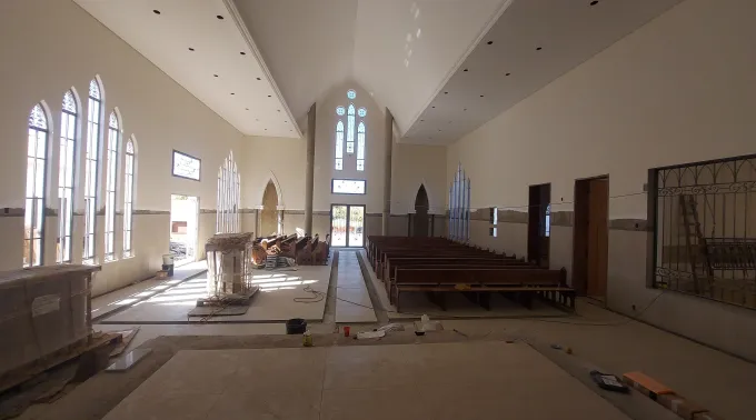 Capela em construção da nova sede do Carmelo da Santíssima Trindade e do Imaculado Coração de Maria, em Patos de Minas (MG). ?? 