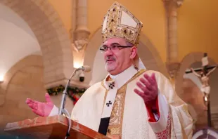 Cardeal Pierbattista Pizzaballa, patriarca latino de Jerusalém, na missa da noite de Natal em Belém.