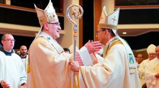 O cardeal Pierbattista Pizzaballa com dom Bruno Varriano. ?? 