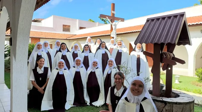 Carmelitas do Carmelo Nossa Senhora do Sorriso e Santa Teresinha, em Natal (RN)