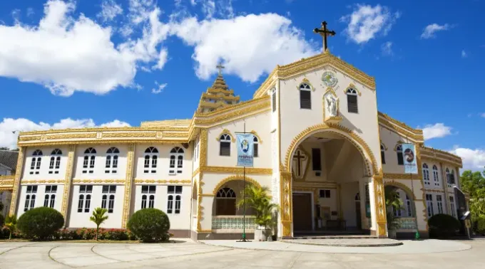 Catedral de Cristo Rei em Loikaw, Mianmar. ?? 