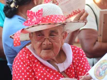 Cearense vestida como a beata Benigna Cardoso.