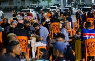 Ceia para pessoas em situação de rua em Fortaleza (CE).