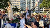 Movimento mariano faz cenáculo na praia em Niterói para celebrar Nossa Senhora