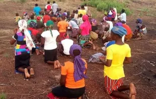 Grupo de cristãos na Nigéria