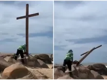 O cruzeiro foi instalado na praia da Pedra do Sal, em Parnaíba (PI) na década de 1970