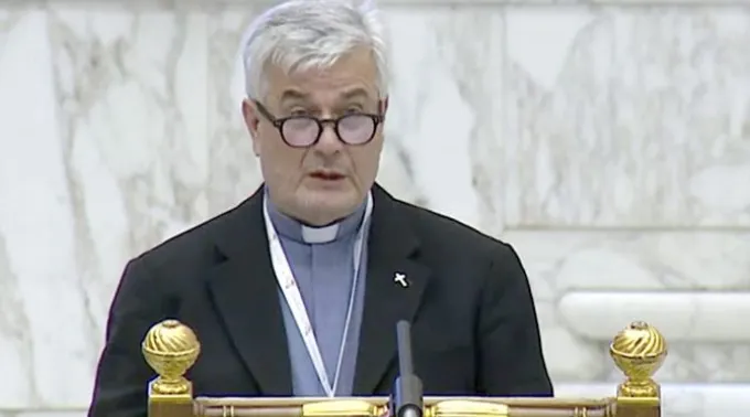Padre Dario Vitali no Sínodo da Sinodalidade no Vaticano, 18 de outubro de 2023. | ?? 