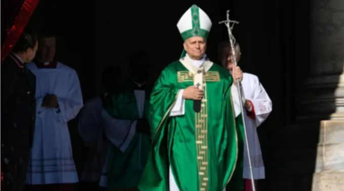 O papa Leão XIV chega à Praça de São Pedro