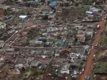 Cidade de Rio Bonito do Iguaçu (PR) atingida por tornado