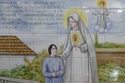 Azulejo sobre a aparição de Pontevedra