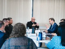 Guilherme Boulos no encontro com dom Ricardo Hoepers