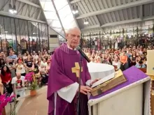 Padre Júlio Lancellotti na missa de 21 de dezembro