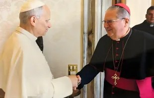 Papa Leão XIV e dom Fernando Rifan, no Vaticano