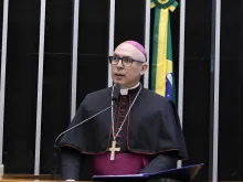Dom Ricardo Hoepers, secretário-geral da CNBB participou ontem (25), da sessão solene na Câmara dos Deputados, em homenagem ao Dia Nacional da Ucrânia