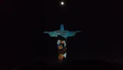 Cristo Redentor recebe projeção em homenagem a santa Dulce dos Pobres
