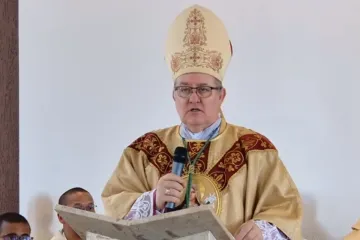 Dom Adair José Guimarães