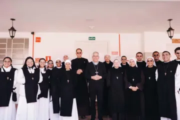 Dom Devair e religiosos do Instituto Hesed.