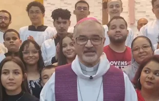 Parte do vídeo onde dom João Justino e os jovens fazem convite aos fiéis para o Caminho das Sete Igrejas