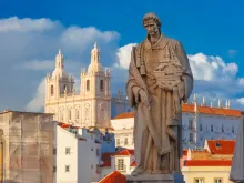 Estátua de são Vicente, em Lisboa