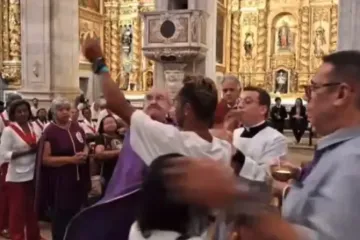 Profanação em catedral de Salvador