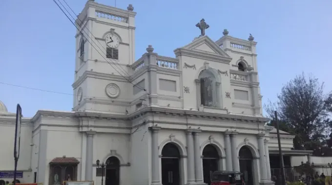 Igreja de Santo Antônio em Colombo, um dos templos atacados no massacre da Páscoa de 2019 no Sri Lanka, no qual foram mortos um total de 171 católicos que poderiam ser reconhecidos como mártires. ?? 