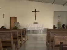 Parte interna da comunidade Nossa Senhora de Fátima no bairro Laranjeiras, em Uberlândia (MG)