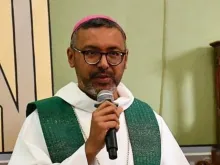 Padre Raimundo Vanthuy em missa de ação de graças por sua nomeação a bispo de São Gabriel da Cachoeira (AM).