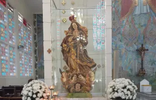 Imagem de Nossa Senhora da Imaculada Conceição na catedral de Cuiabá
