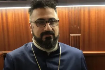 padre Tirayr Hakobyan