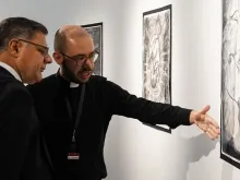Cardeal Paulo Cezar Costa na primeira exposição de arte sacra da arquidiocese: “E se fez Carne – O mistério da presença do Divino no humano"