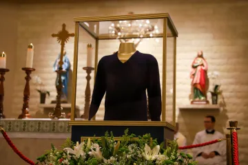 Pulôver de Carlo Acutis na paróquia São Sebastião, em Campo Grande