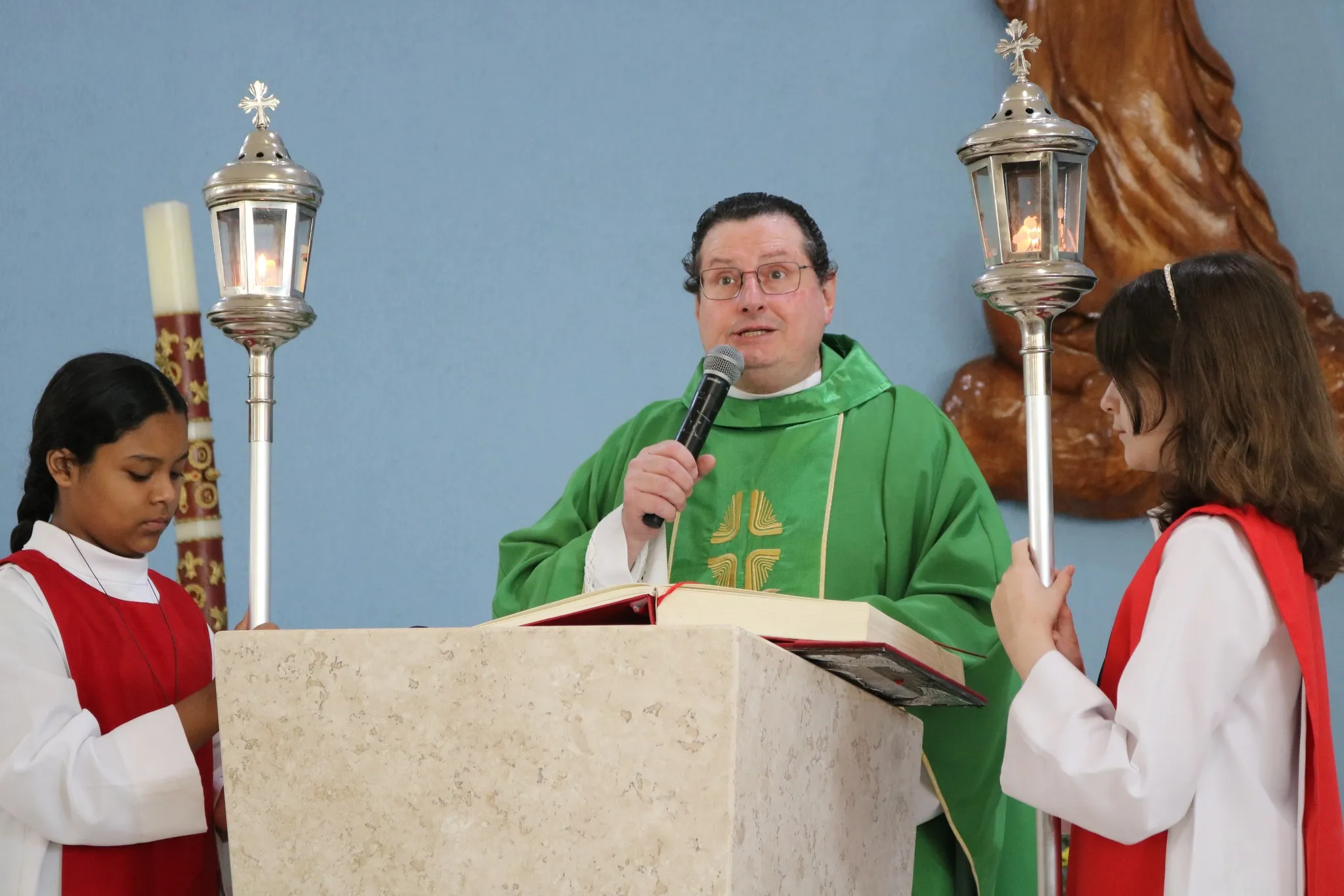 Padre de Jales pede desculpa por palavras duras que fez fiéis saírem de missa no domingo passado